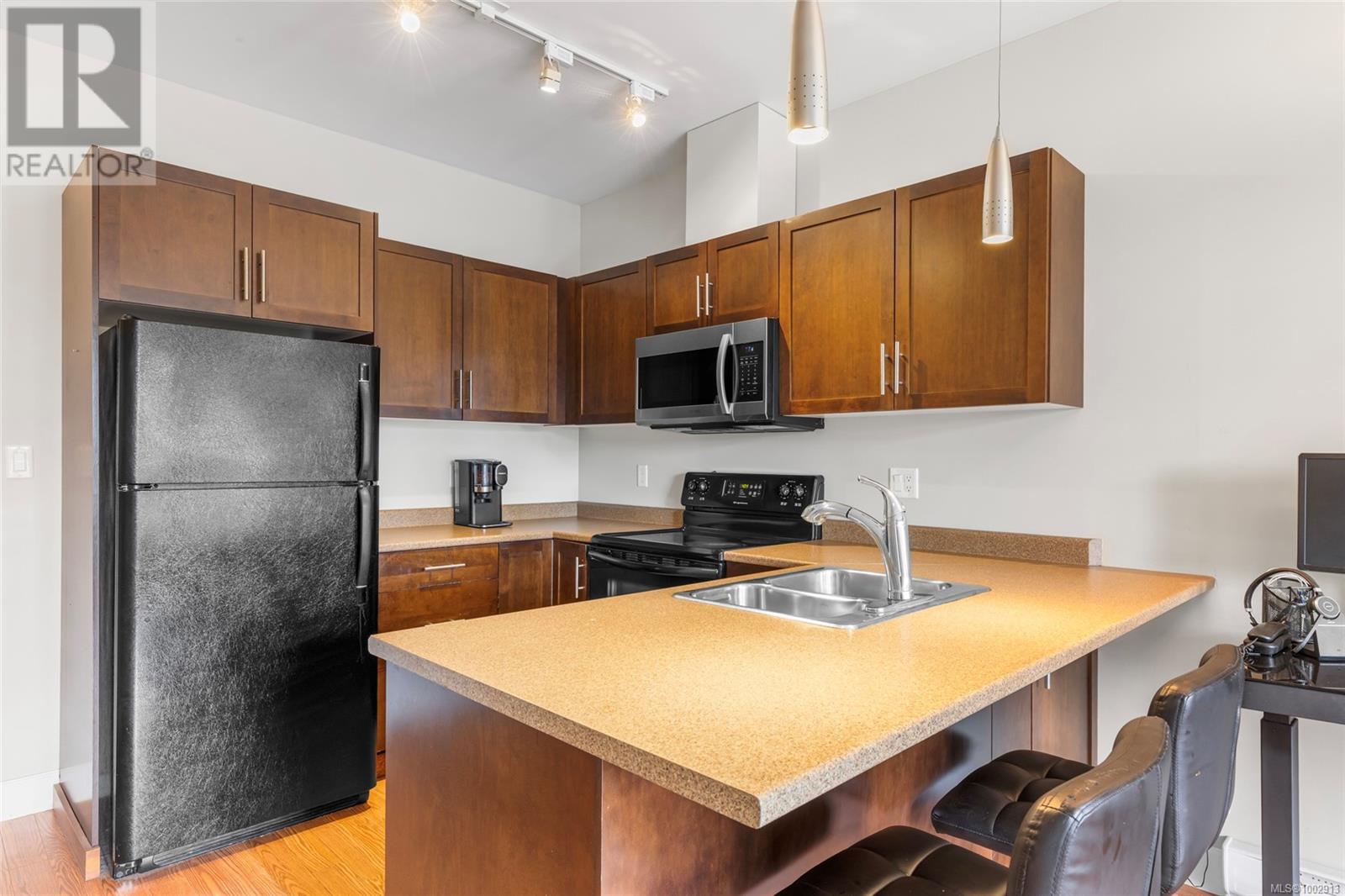 407 2220 Sooke Rd, Colwood