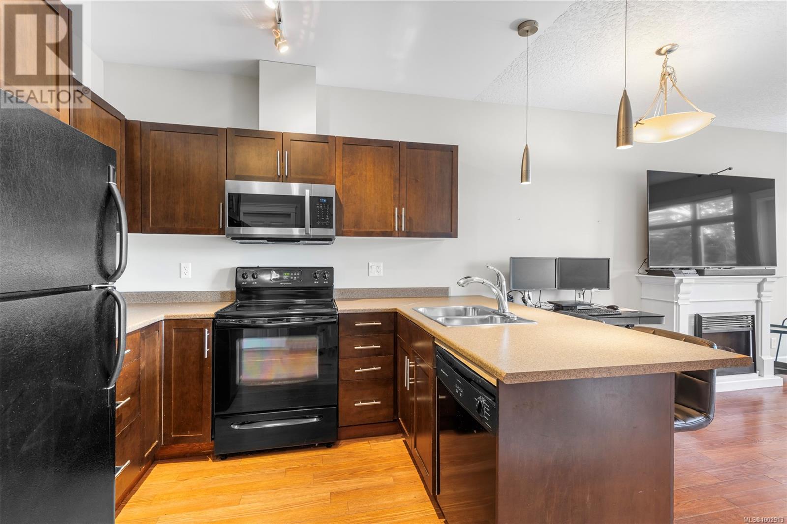 407 2220 Sooke Rd, Colwood