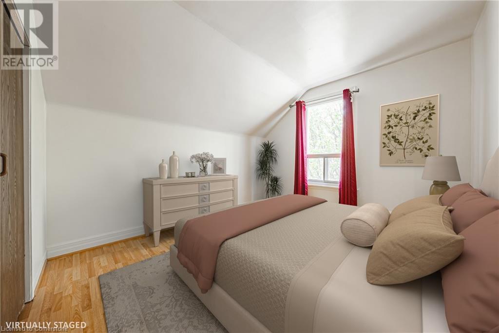 Photo 4 of 168 Britannia Avenue, Hamilton ON