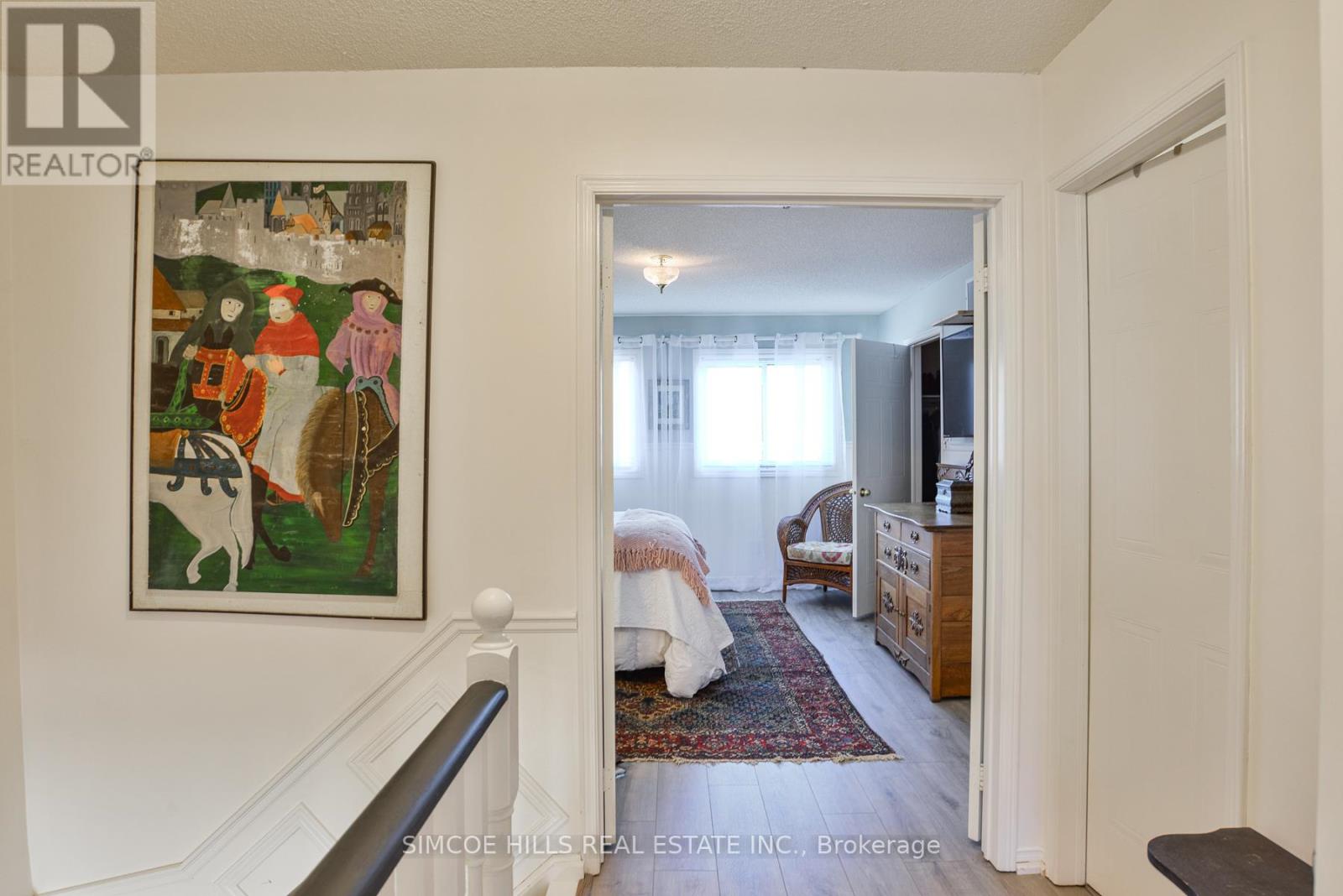 Photo 12 of 17 492 Laclie Street, Orillia ON