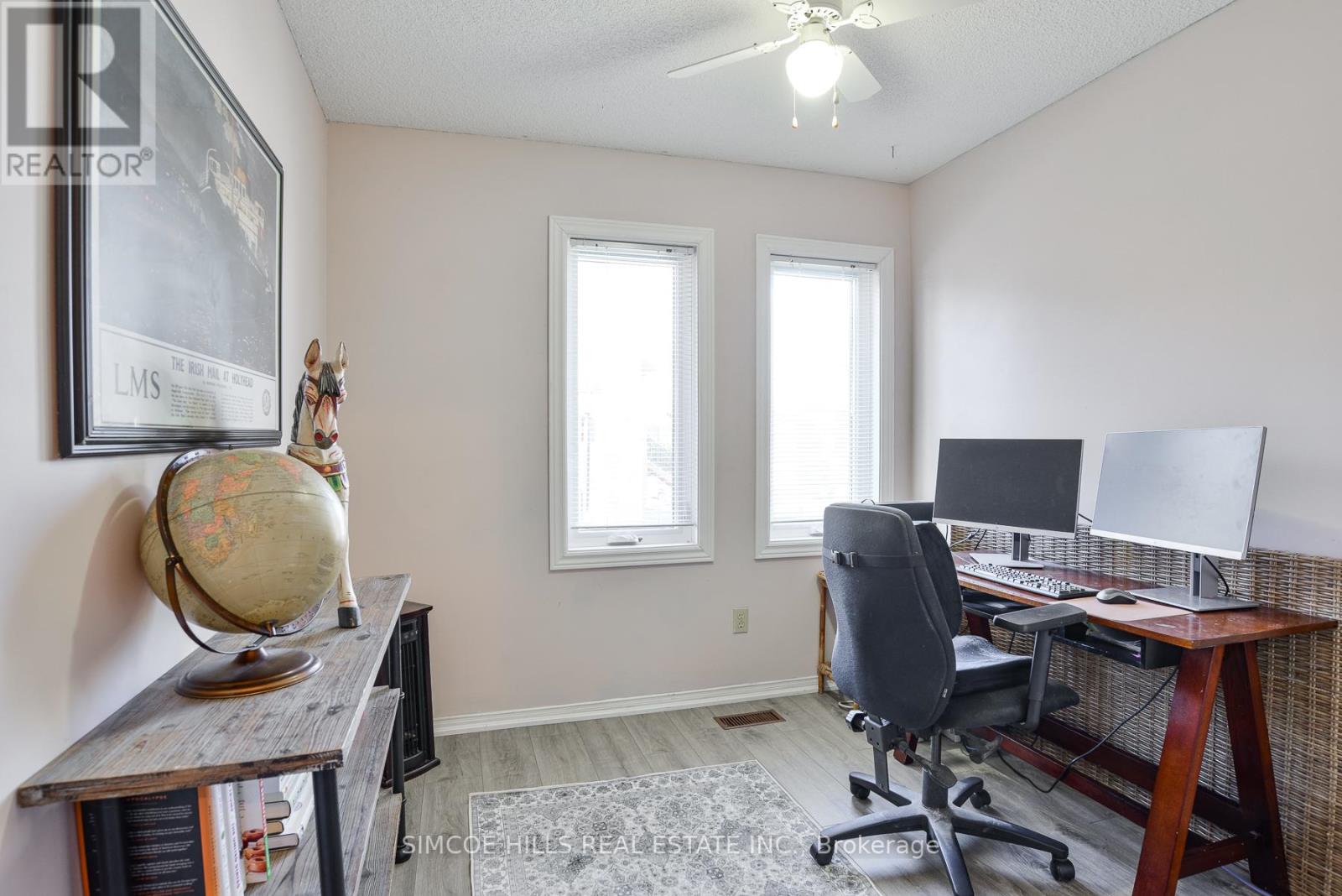 Photo 7 of 17 492 Laclie Street, Orillia ON