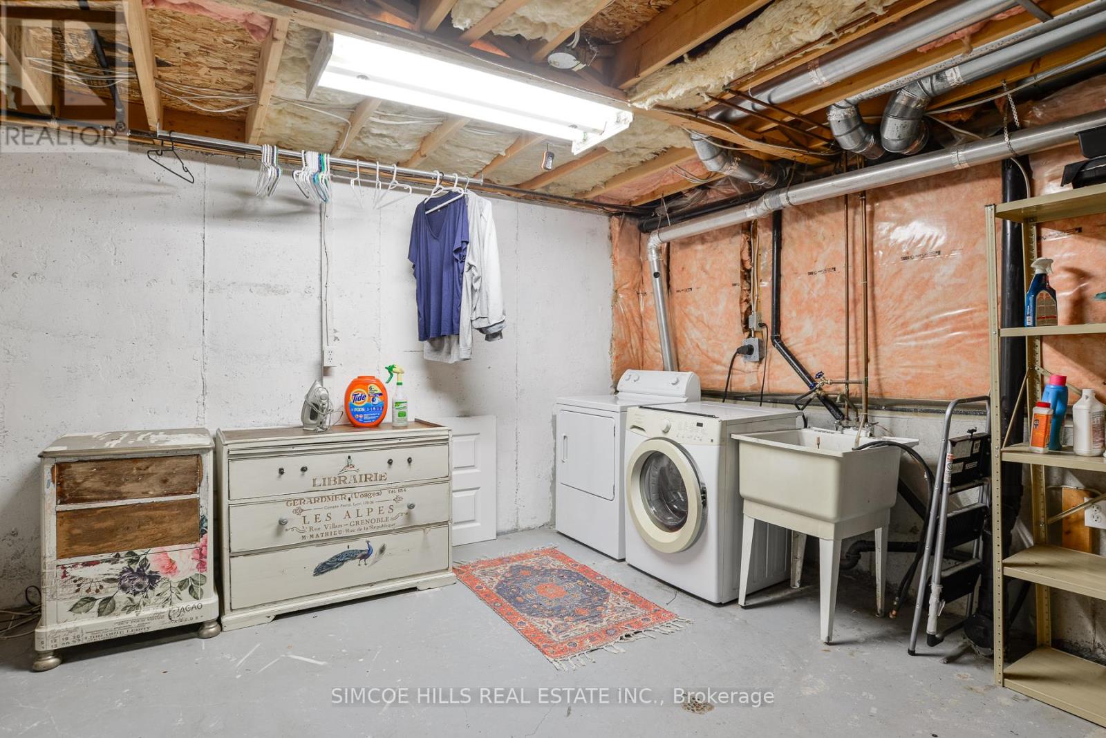 Photo 15 of 17 492 Laclie Street, Orillia ON