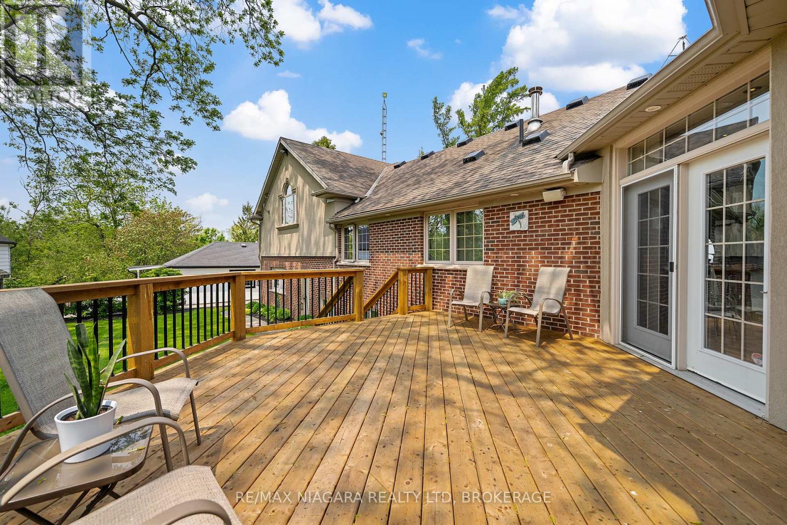 Photo 41 of 4618 Sandy Cove Drive, Lincoln ON