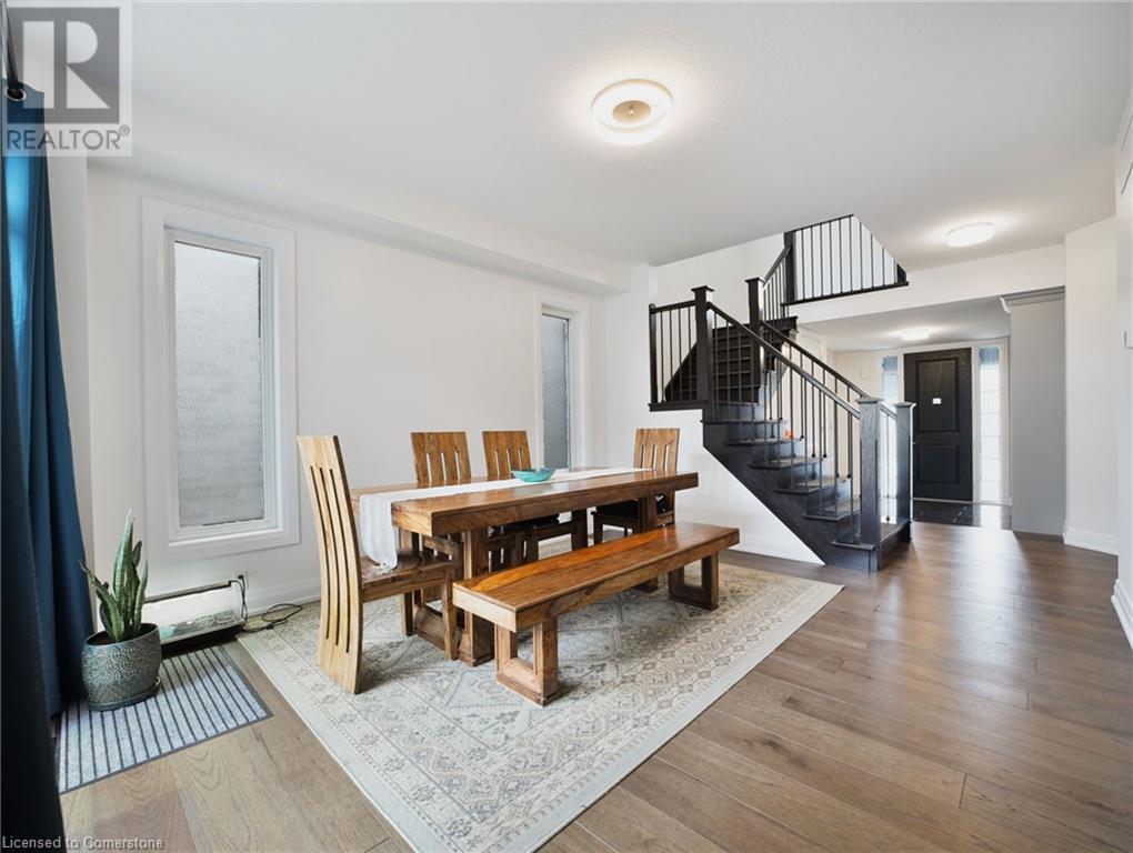 Photo 12 of 75 Monarch Woods Drive, Kitchener ON