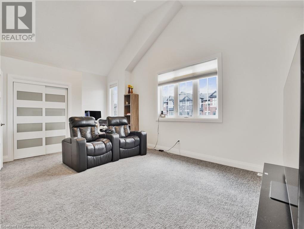 Photo 17 of 75 Monarch Woods Drive, Kitchener ON