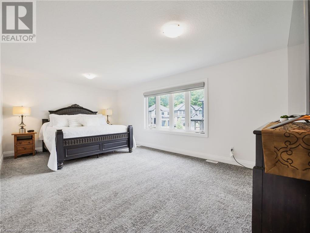 Photo 23 of 75 Monarch Woods Drive, Kitchener ON