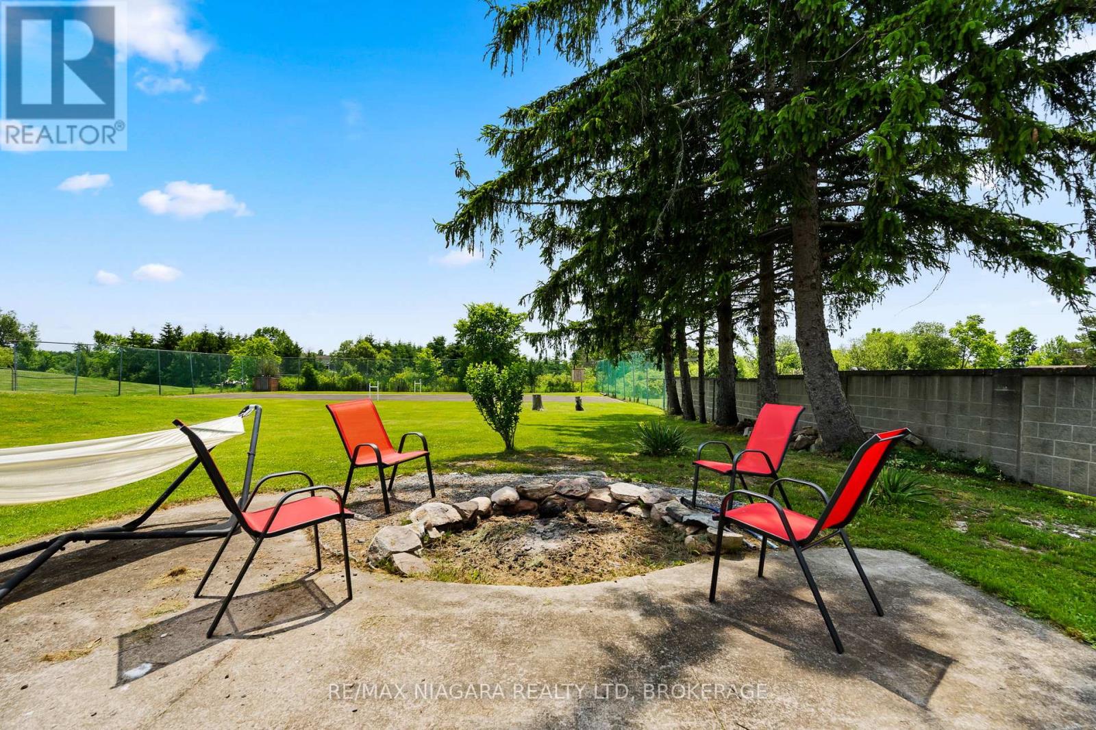 Photo 41 of 415 Lyons Creek Road, Welland ON