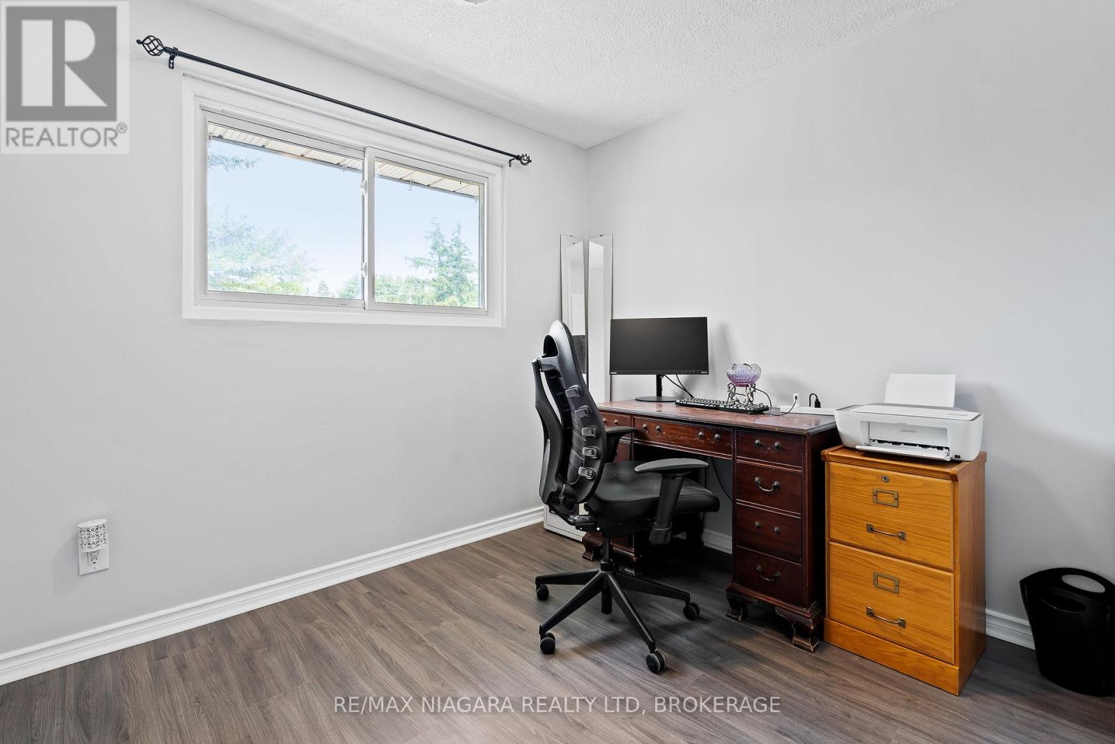 Photo 22 of 415 Lyons Creek Road, Welland ON