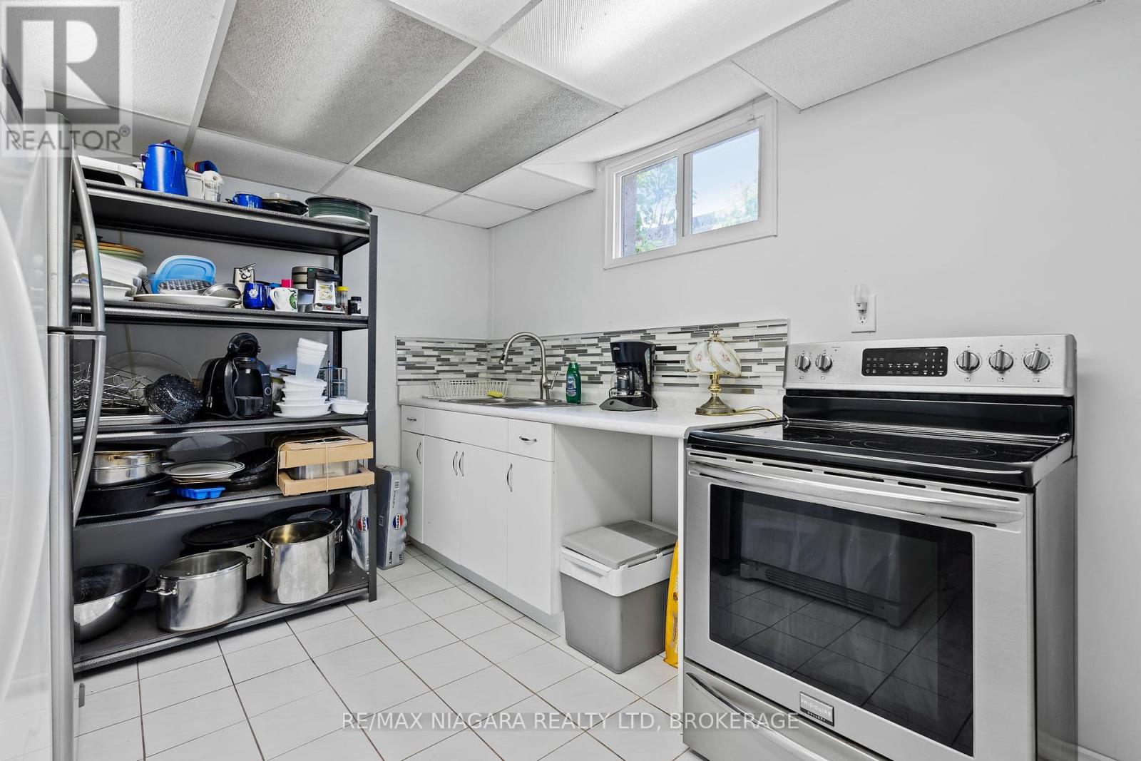 Photo 39 of 415 Lyons Creek Road, Welland ON