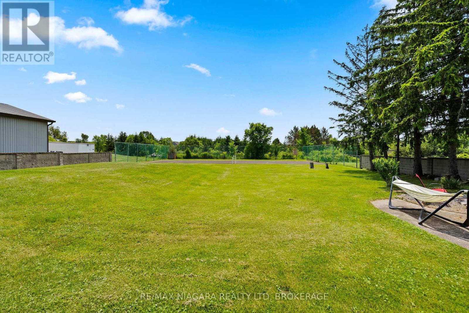 Photo 19 of 415 Lyons Creek Road, Welland ON