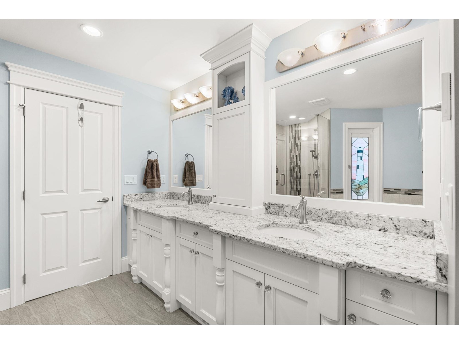 14728 OXENHAM AVENUE, White Rock real estate listing R3015378