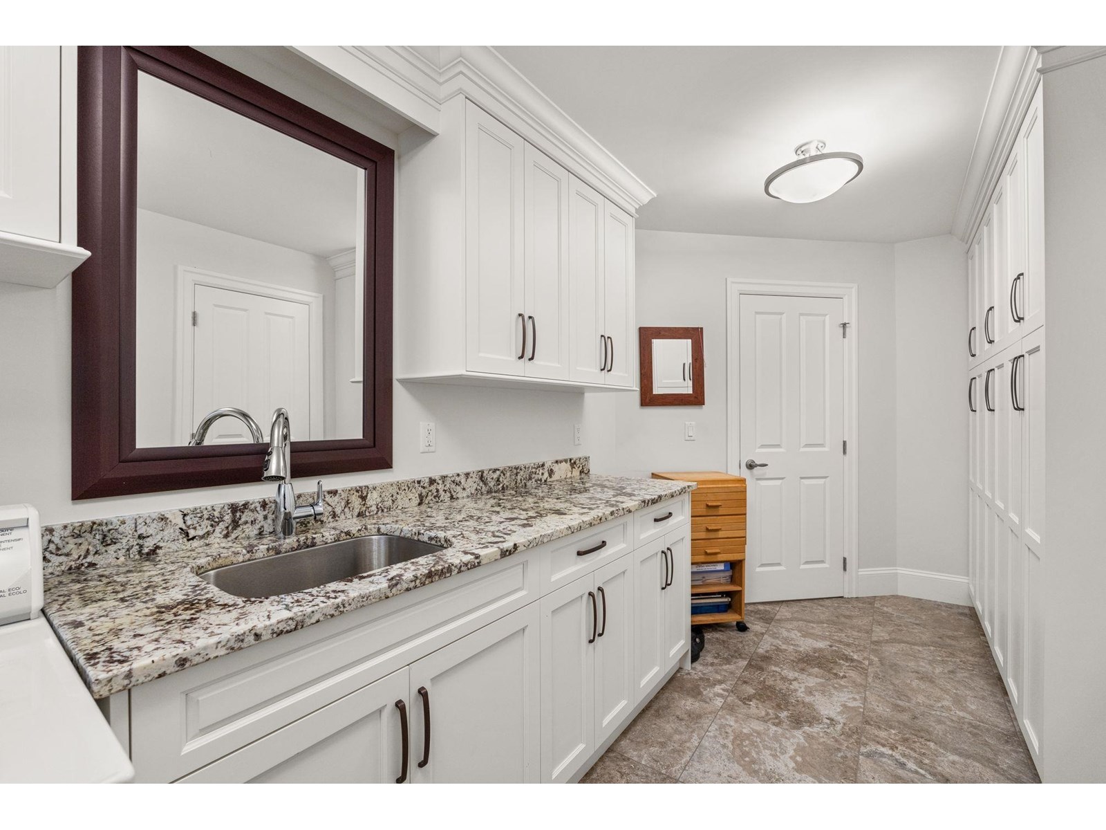 14728 OXENHAM AVENUE, White Rock real estate listing R3015378