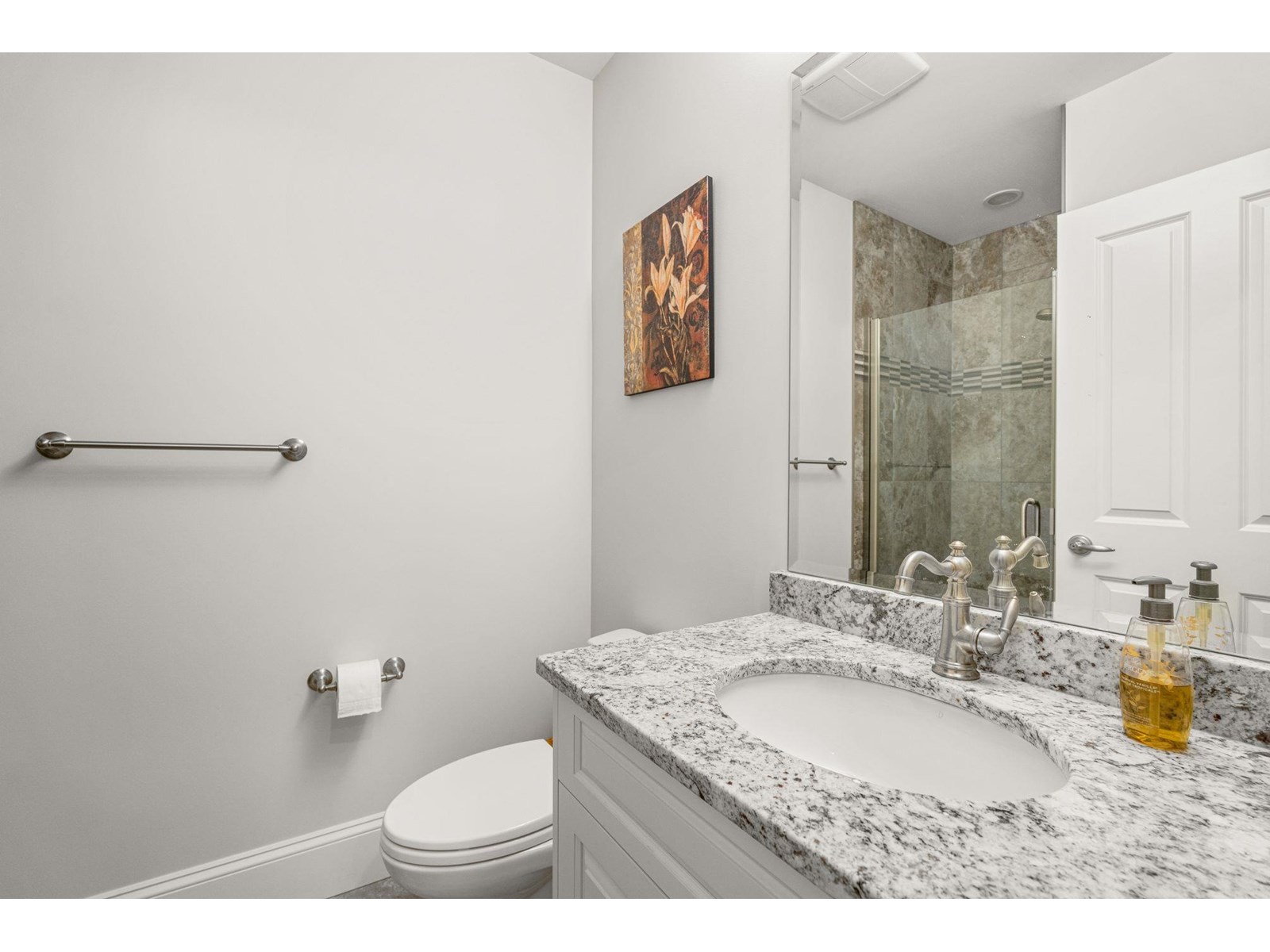 14728 OXENHAM AVENUE, White Rock real estate listing R3015378