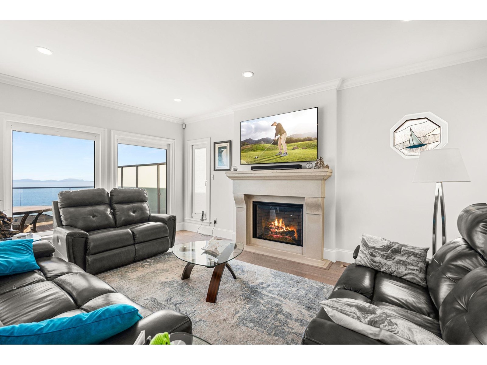 14728 OXENHAM AVENUE, White Rock real estate listing R3015378