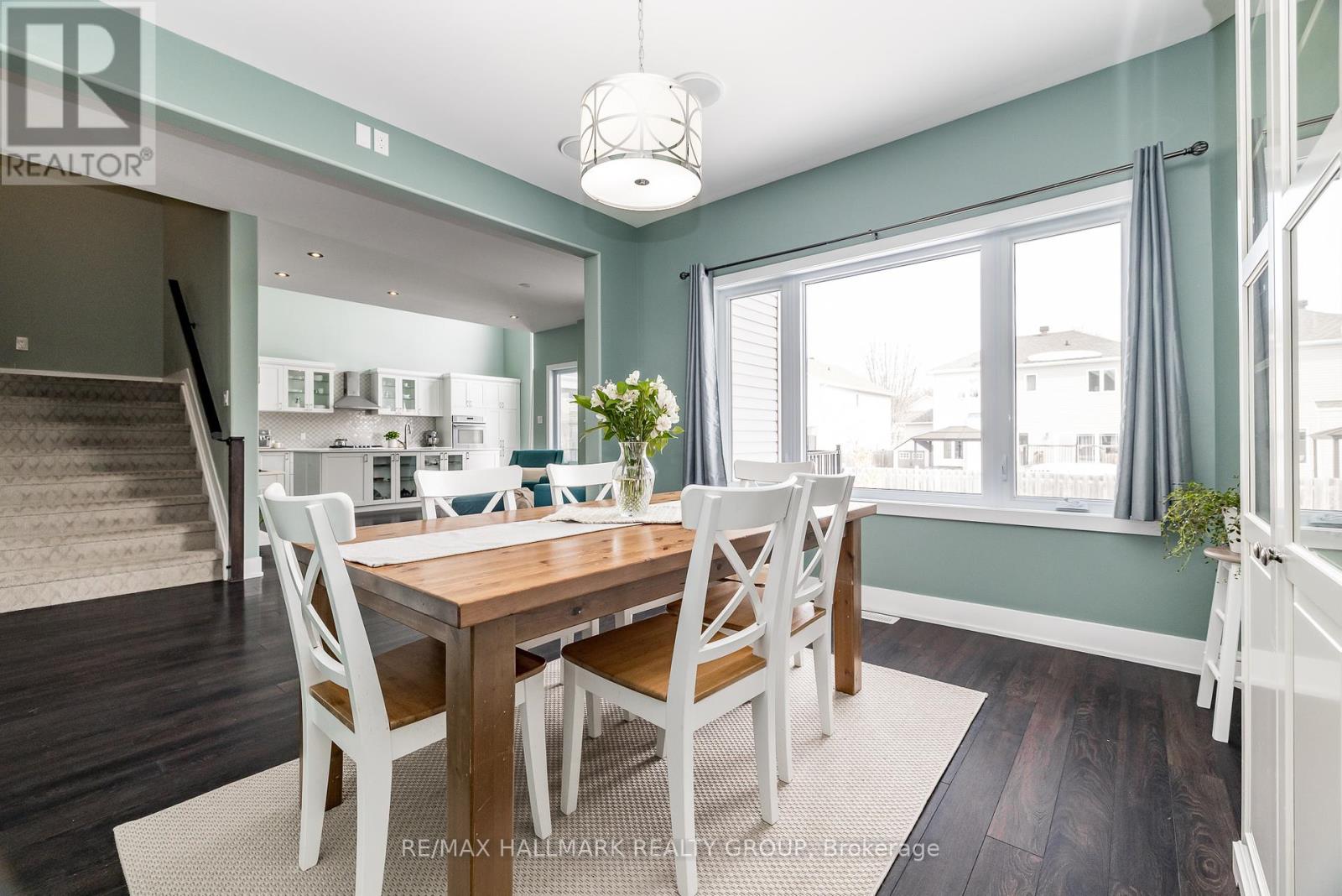 Photo 36 of 87 Cobblestone Drive, Russell ON