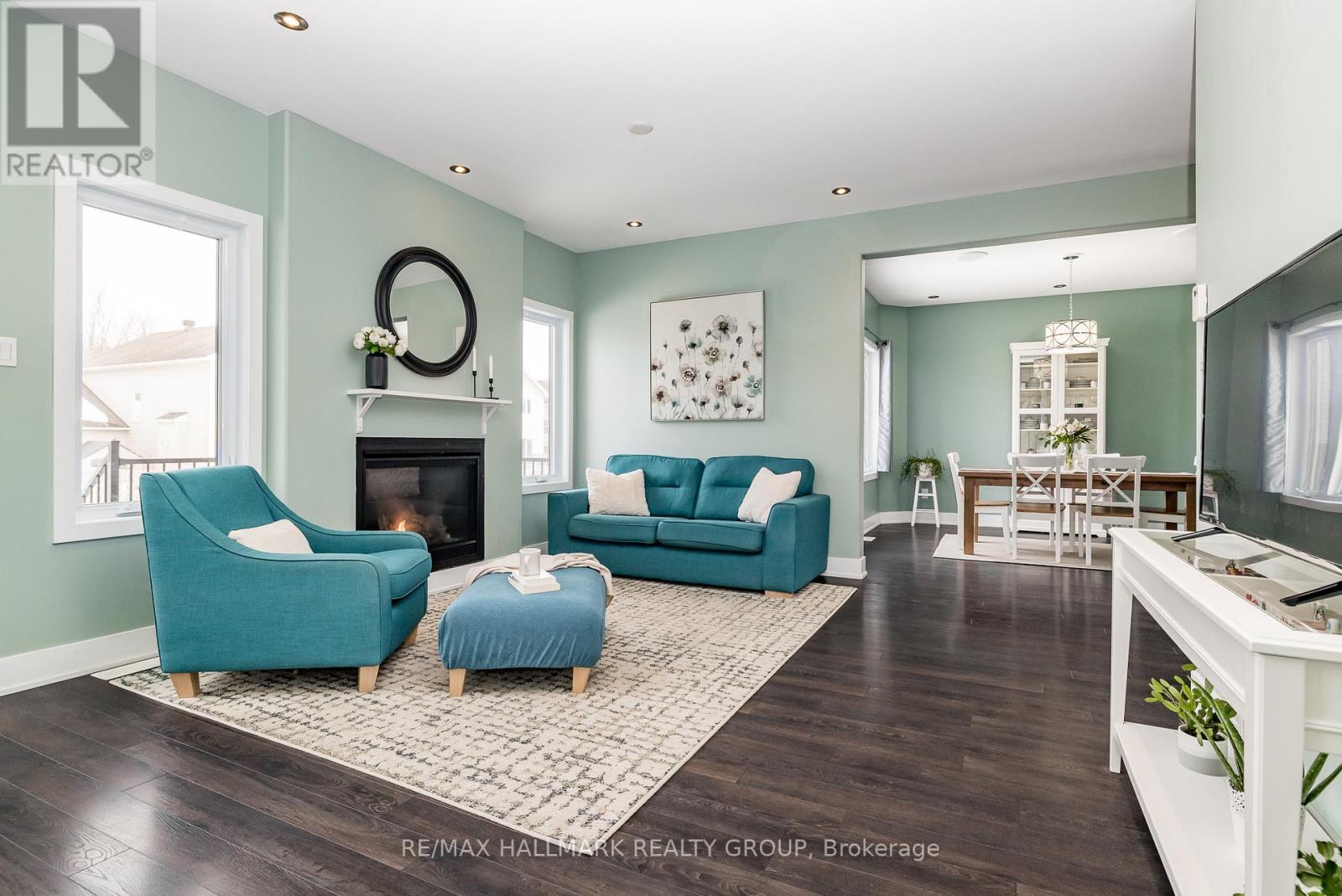 Photo 43 of 87 Cobblestone Drive, Russell ON