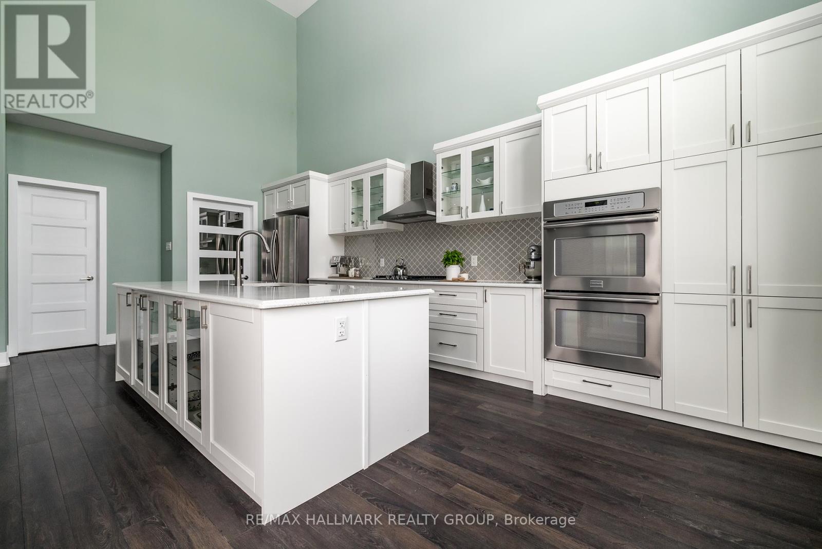 Photo 11 of 87 Cobblestone Drive, Russell ON