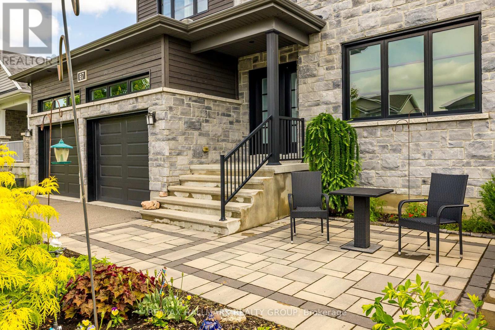 Inviting front patio.