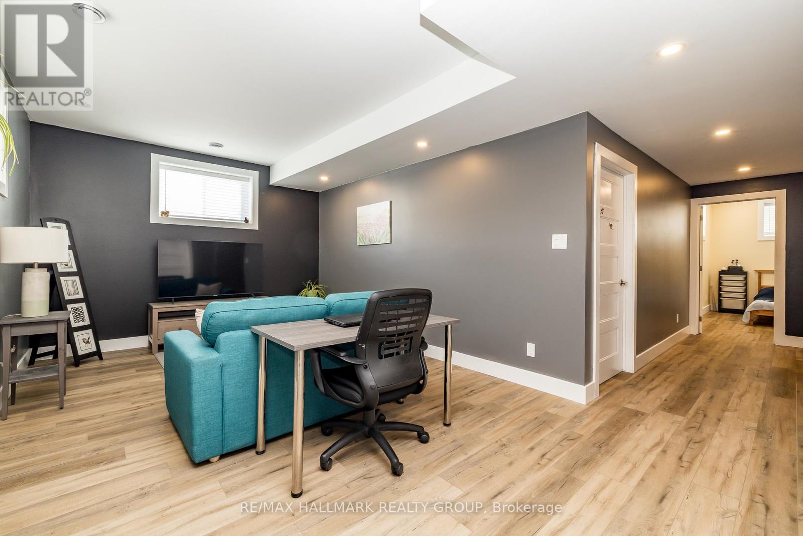 Photo 40 of 87 Cobblestone Drive, Russell ON