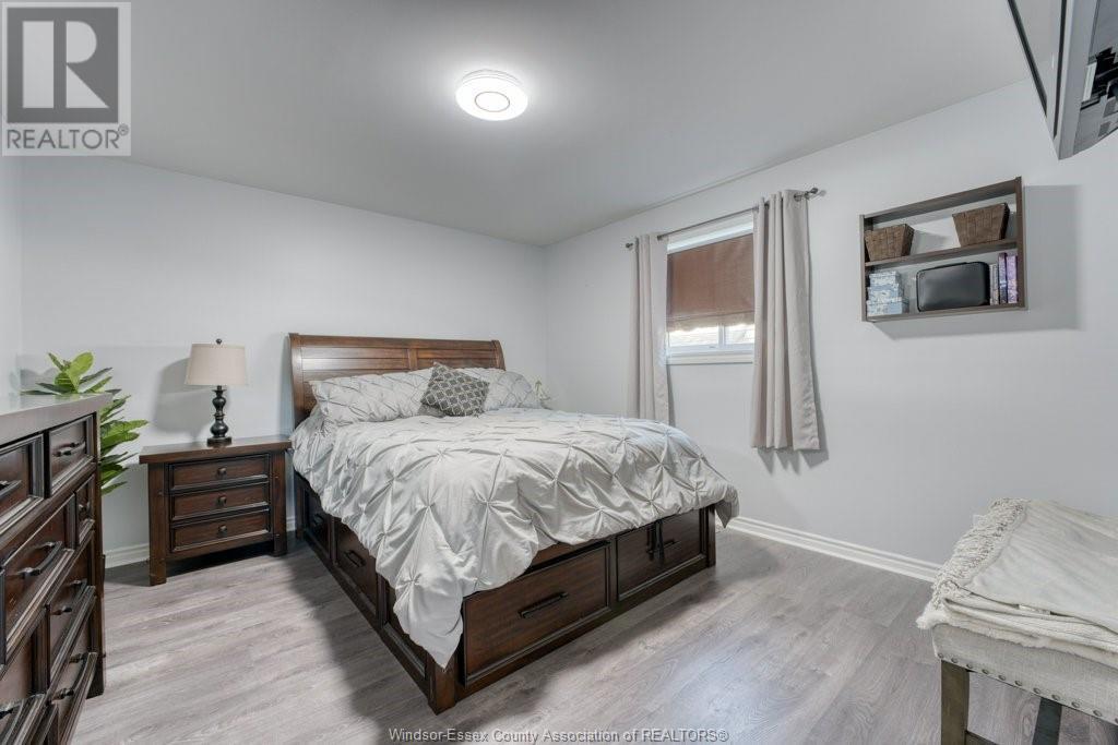 Photo 43 of 2384 Radcliff Avenue, Windsor ON