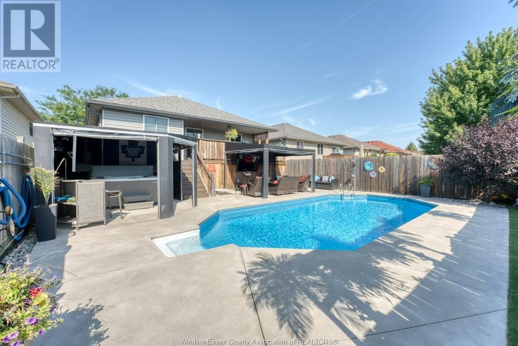 Photo 16 of 2384 Radcliff Avenue, Windsor ON