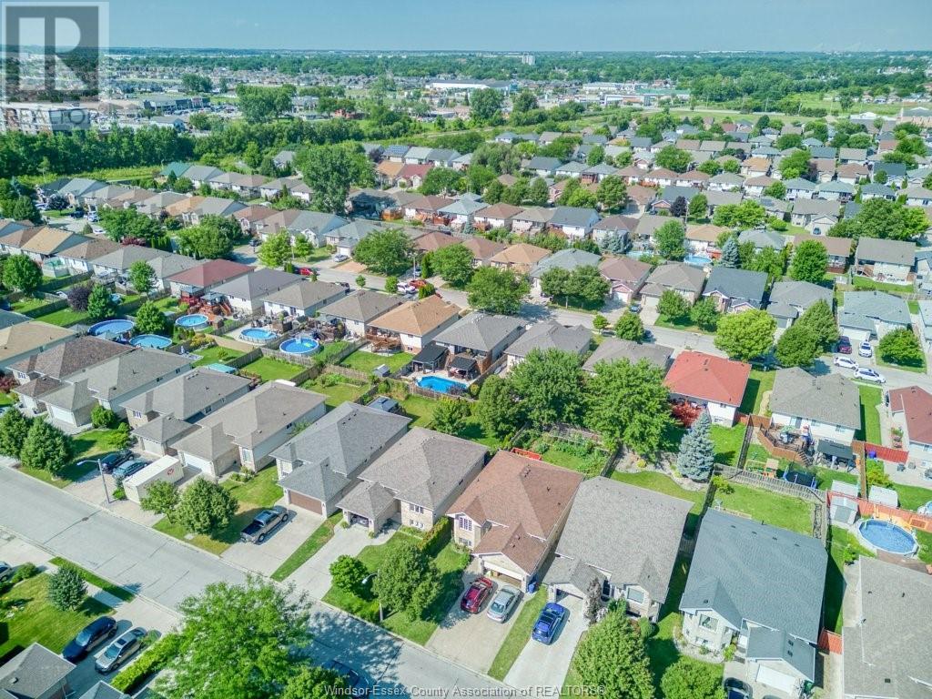 Photo 41 of 2384 Radcliff Avenue, Windsor ON