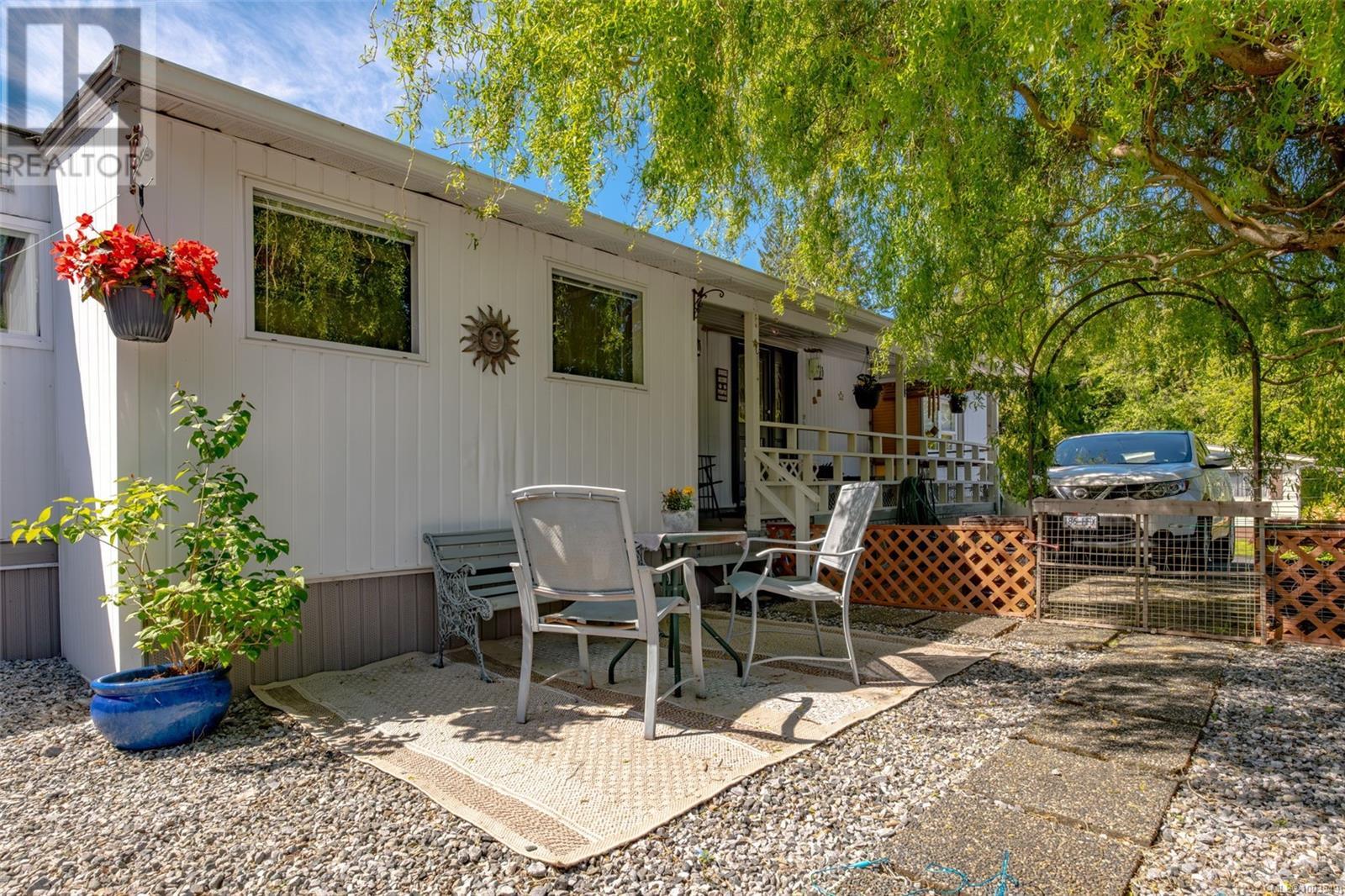 Photo 25 of 17 61 12 Th St, Nanaimo BC