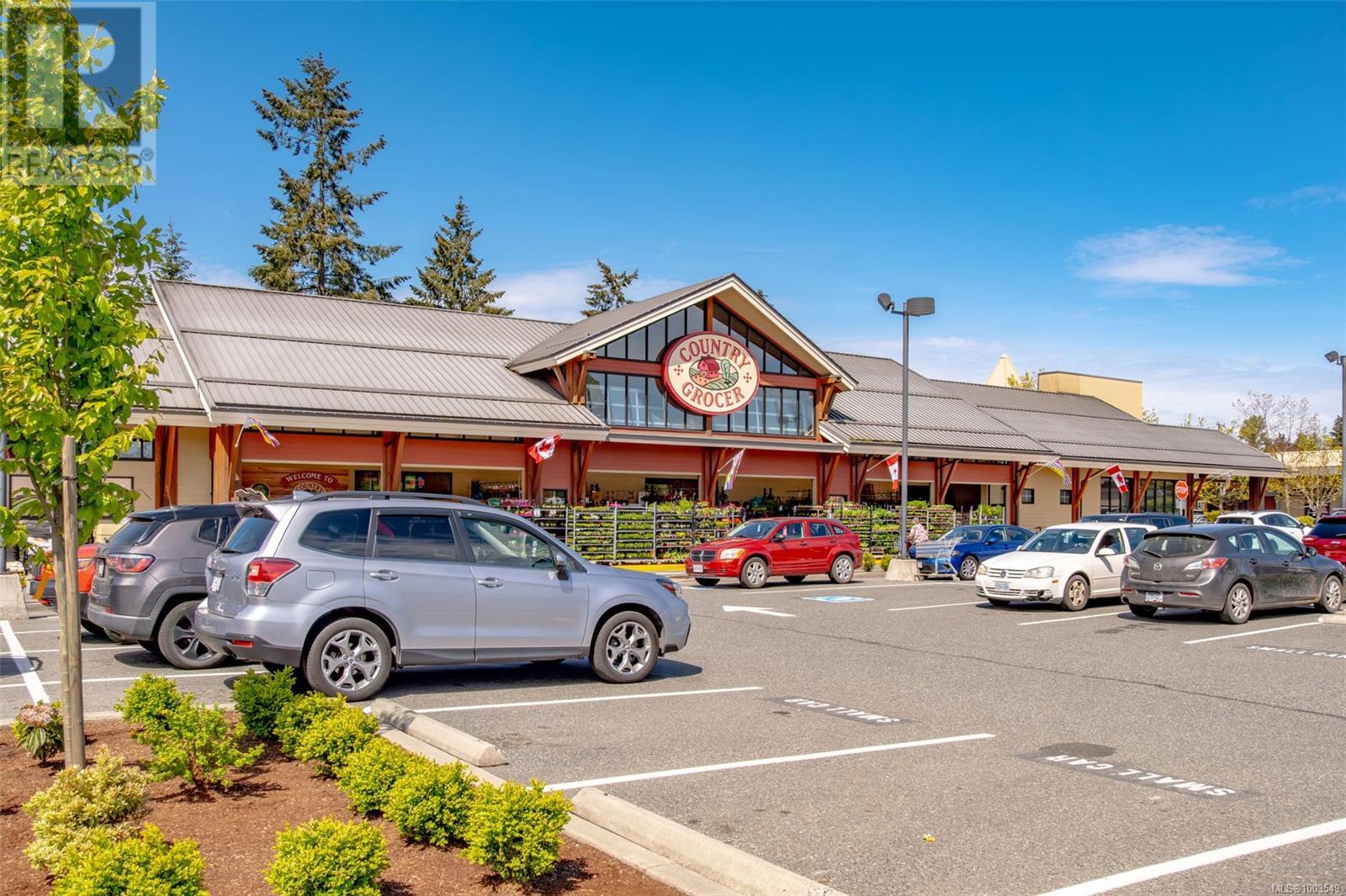 Photo 5 of 17 61 12 Th St, Nanaimo BC