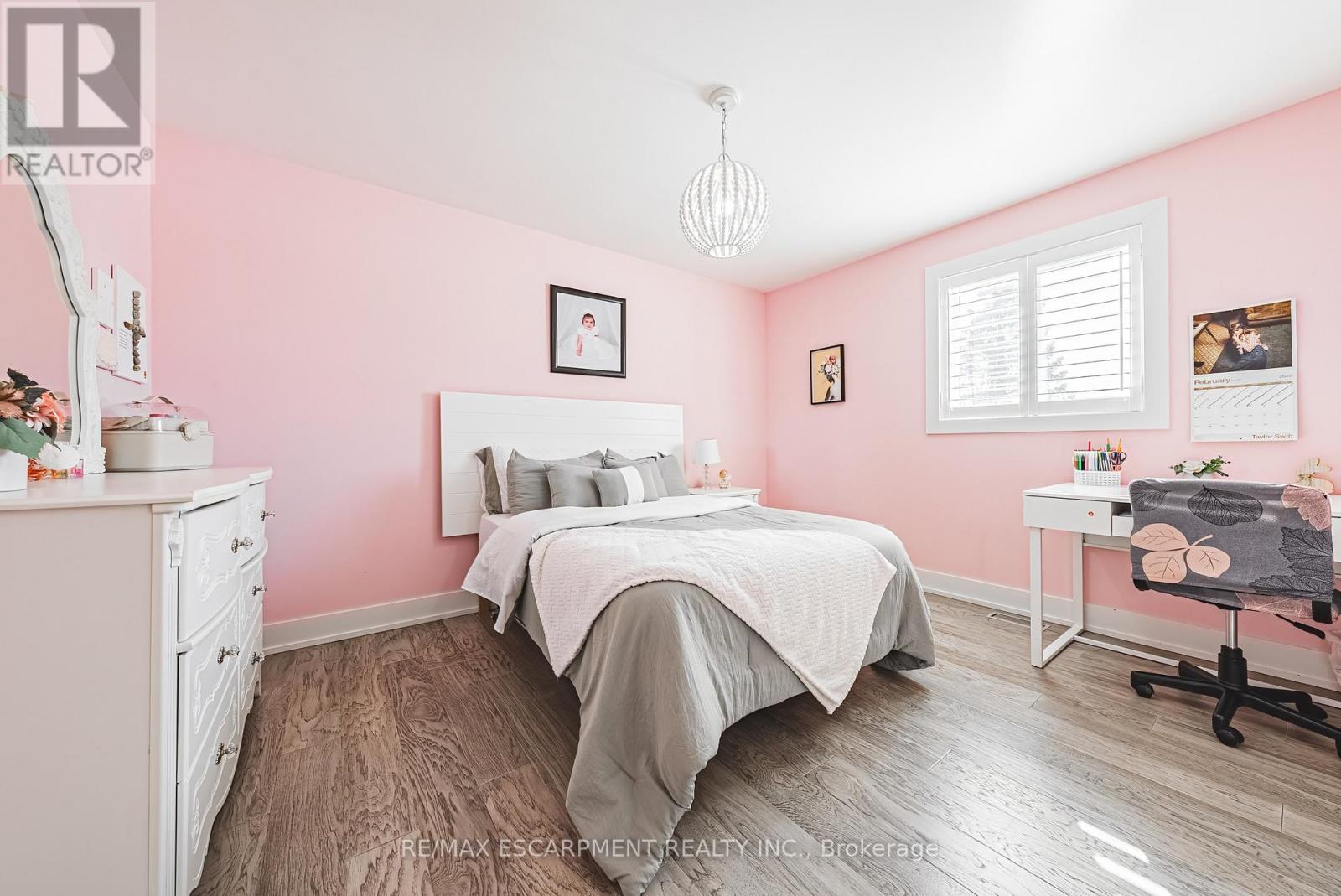 Photo 4 of 1796 Penny Lane, West Lincoln ON