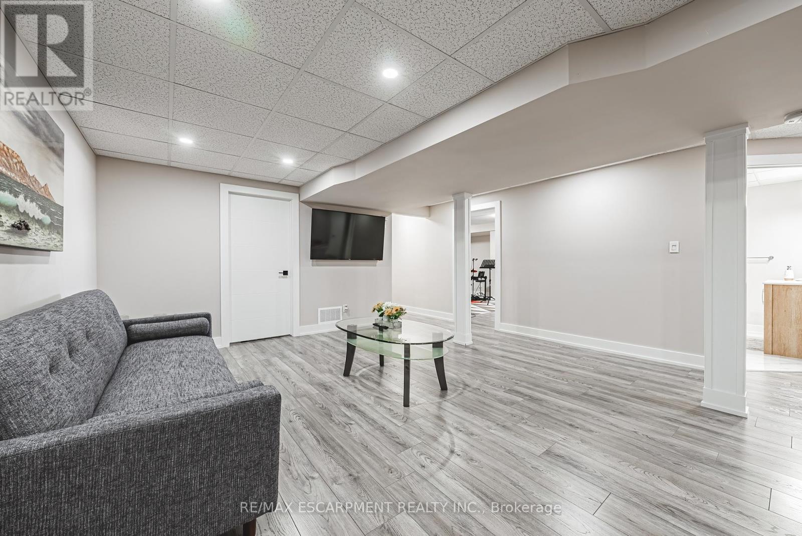 Photo 20 of 1796 Penny Lane, West Lincoln ON