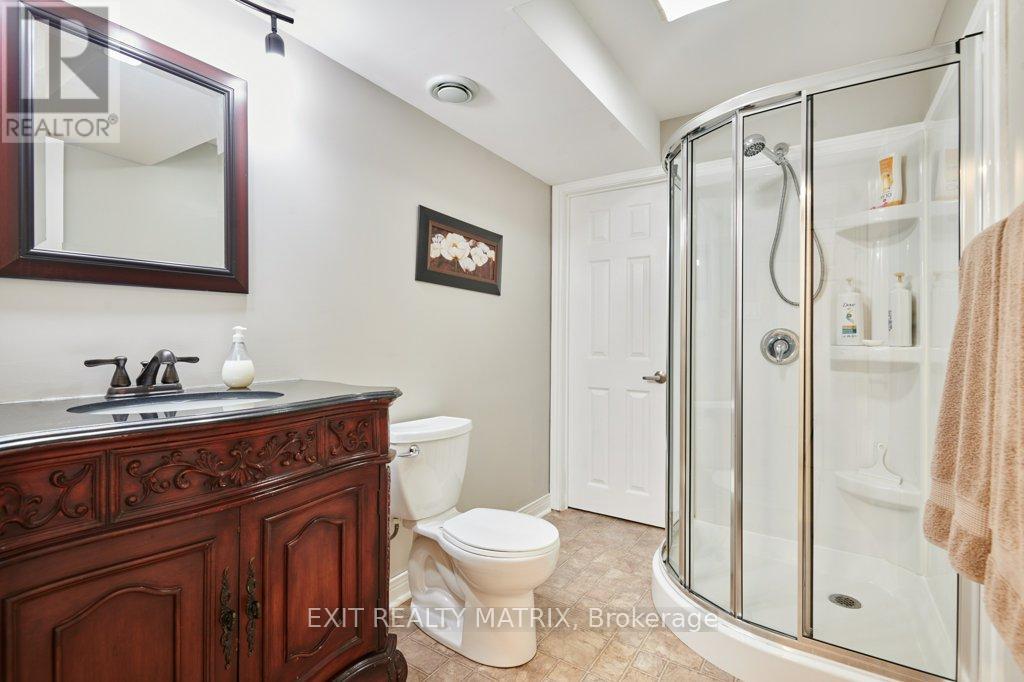 Photo 27 of 842 Apple Lane, Ottawa ON