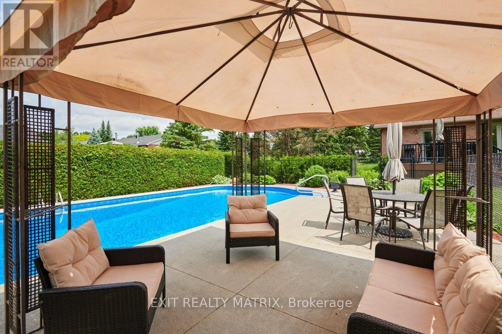 Photo 29 of 842 Apple Lane, Ottawa ON