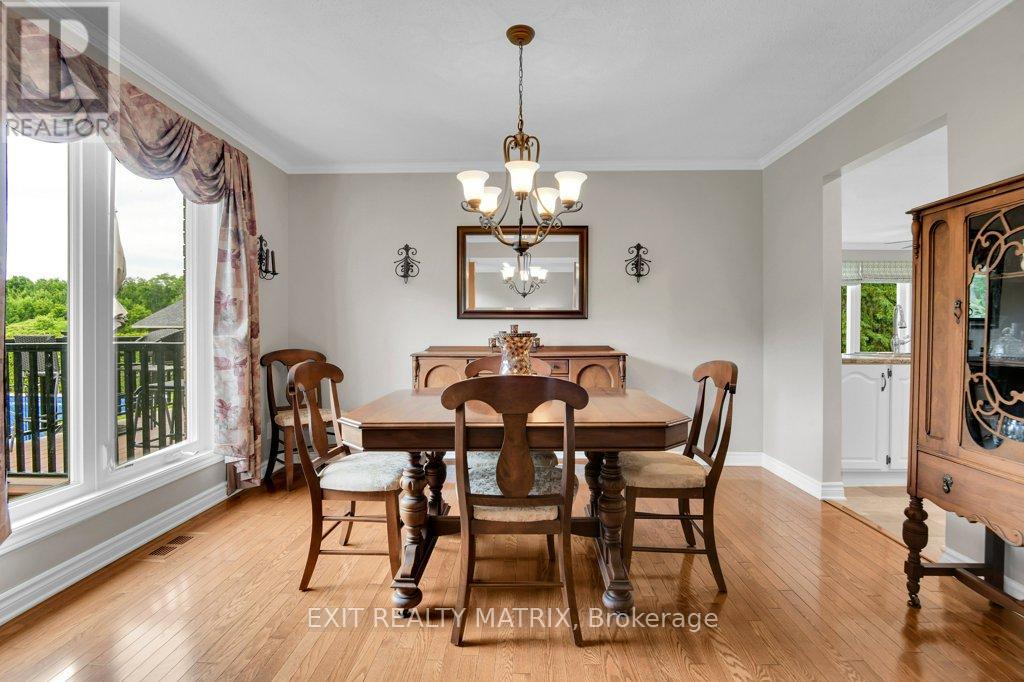 Photo 6 of 842 Apple Lane, Ottawa ON