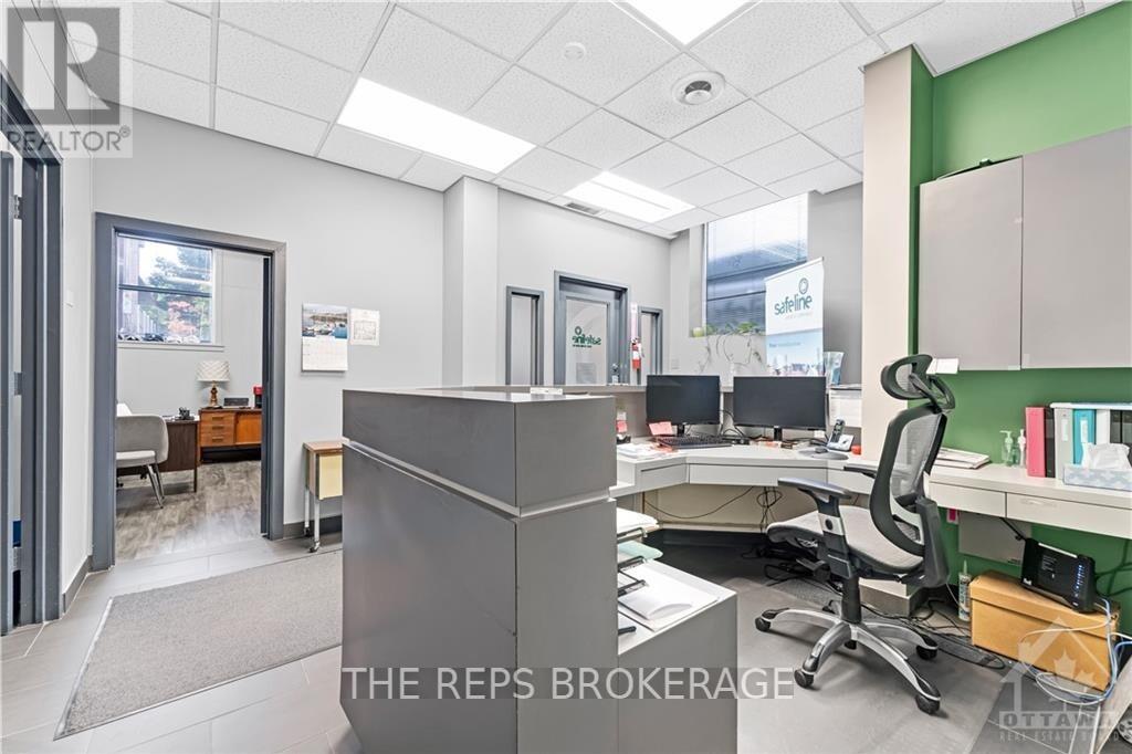 Photo 31 of 275 Bay Street, Ottawa ON