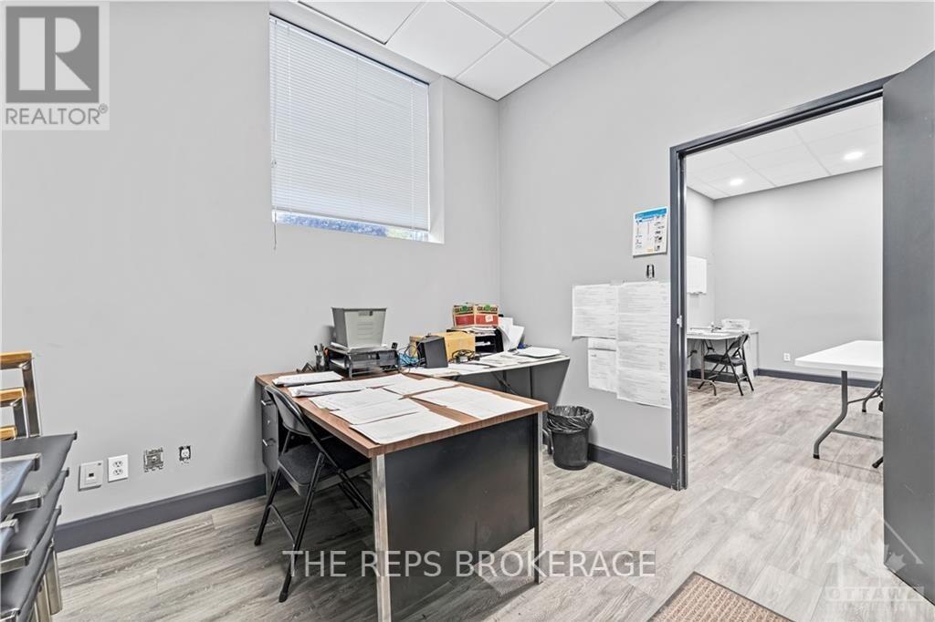 Photo 38 of 275 Bay Street, Ottawa ON