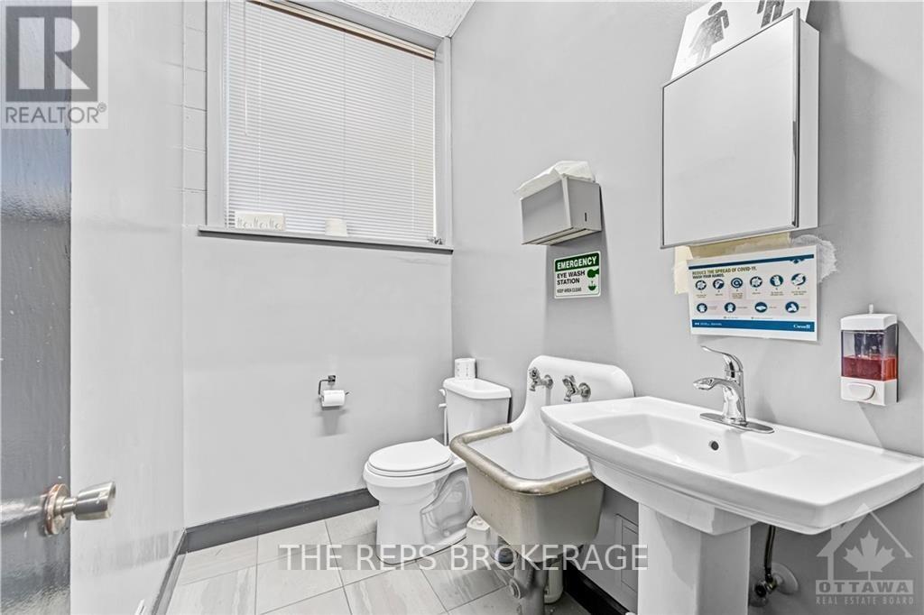 Photo 1 of 275 Bay Street, Ottawa ON
