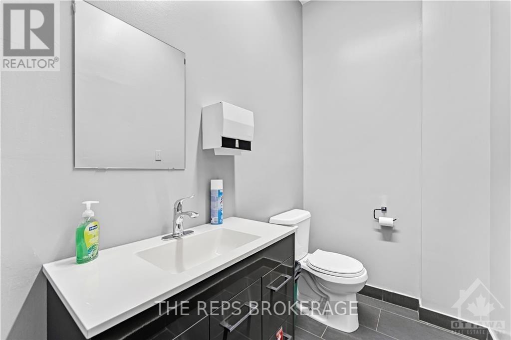 Photo 12 of 275 Bay Street, Ottawa ON
