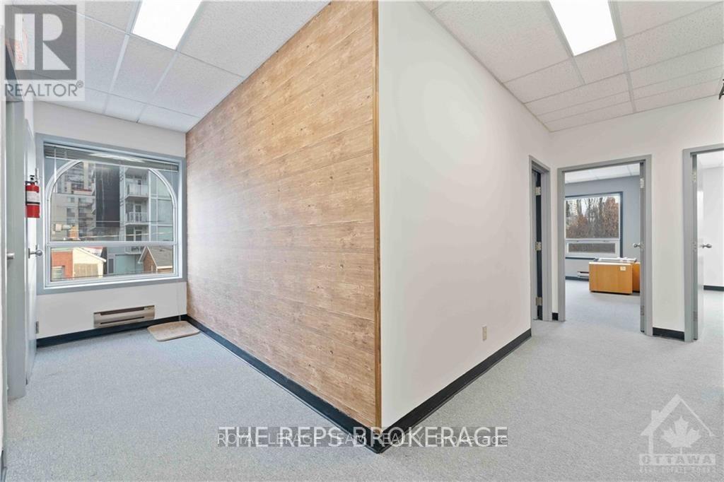 Photo 17 of 275 Bay Street, Ottawa ON