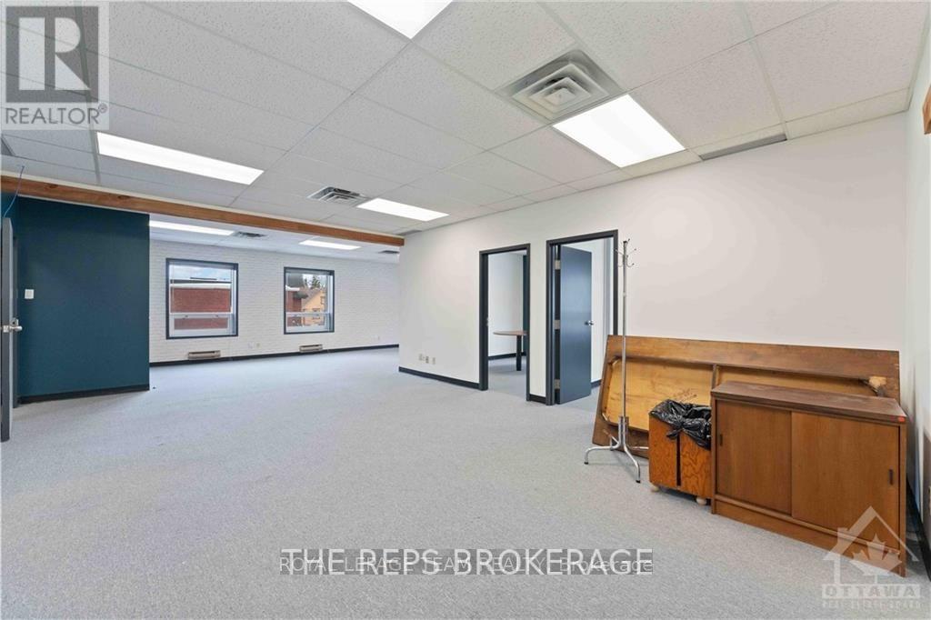 Photo 18 of 275 Bay Street, Ottawa ON