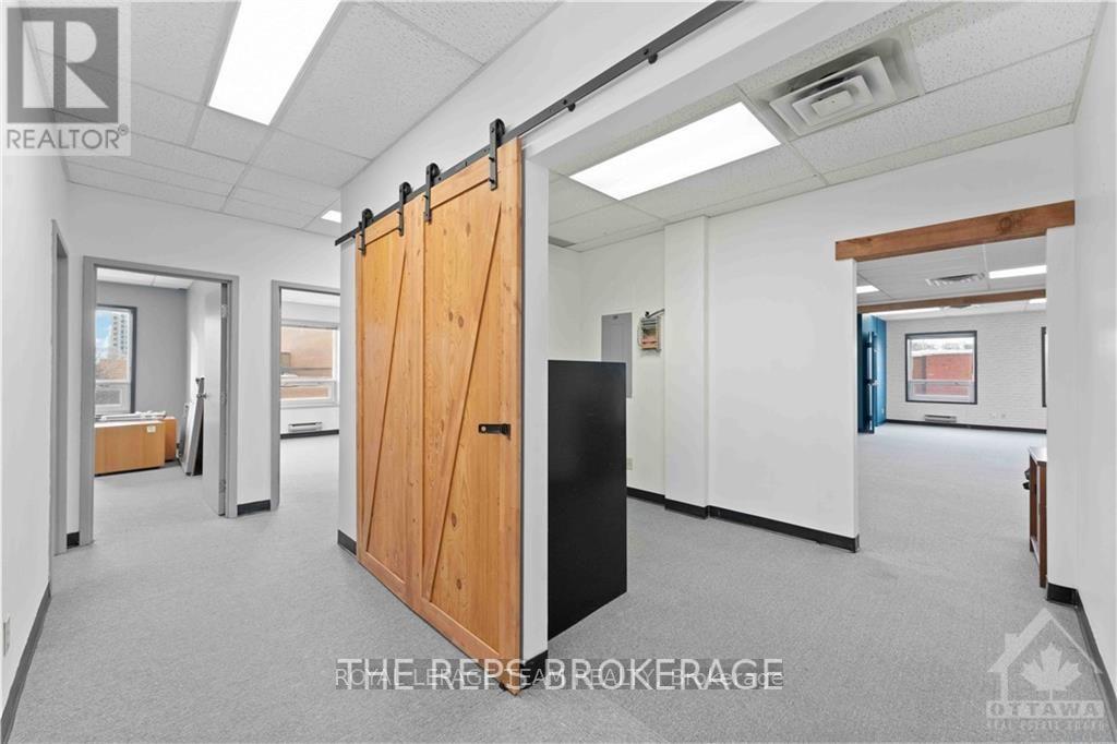 Photo 16 of 275 Bay Street, Ottawa ON
