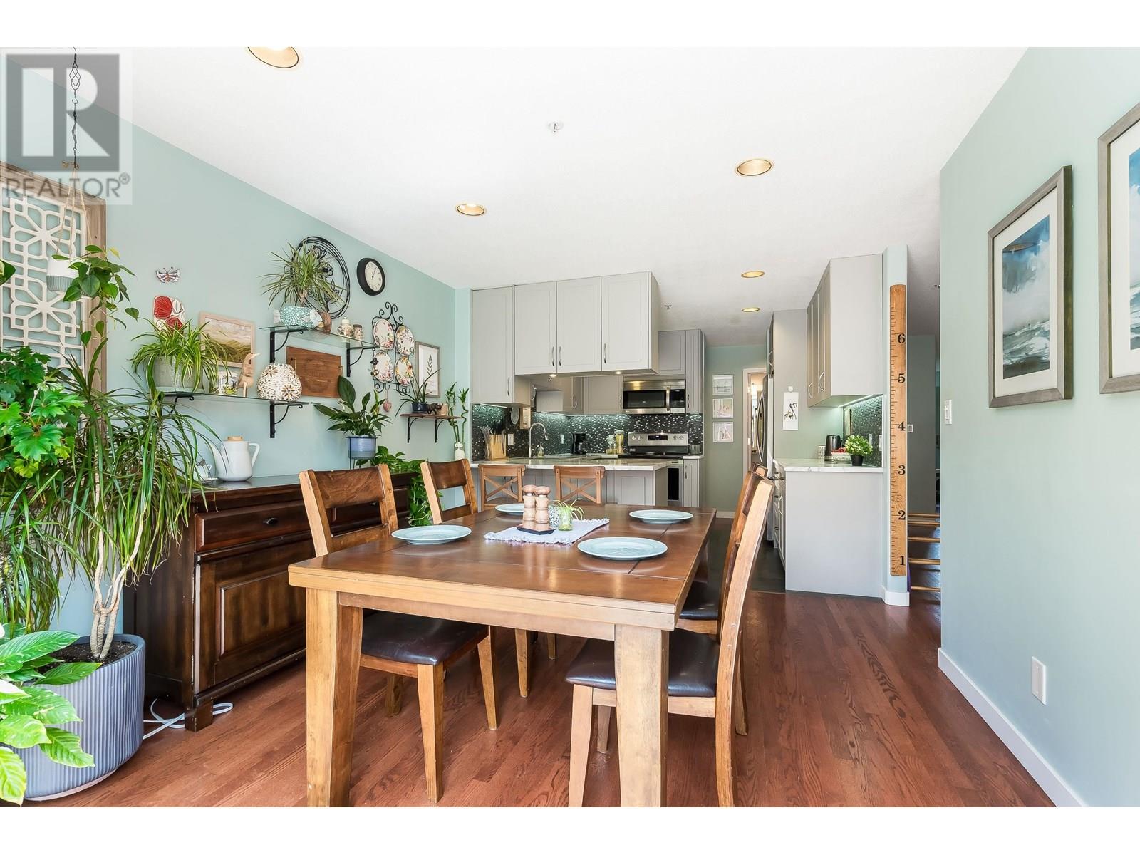 16 1370 RIVERWOOD GATE, Port Coquitlam real estate listing R2996158