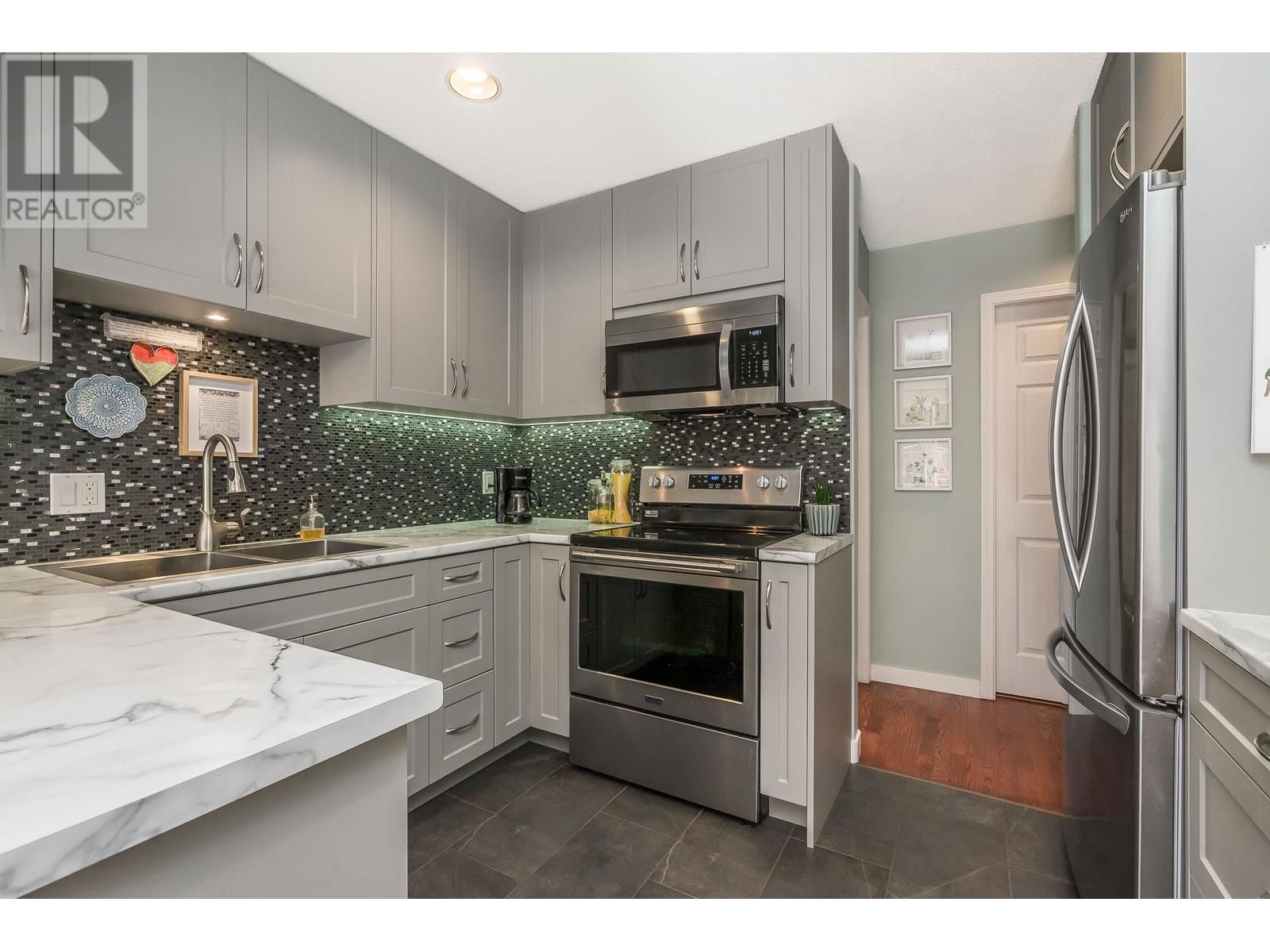 16 1370 RIVERWOOD GATE, Port Coquitlam real estate listing R2996158