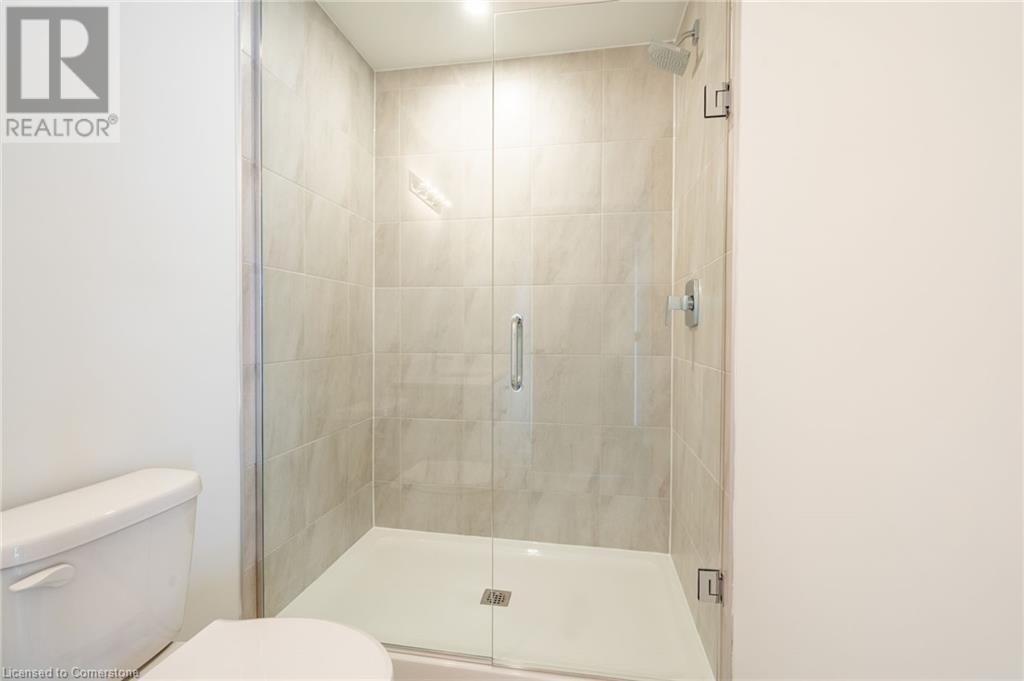 Photo 24 of 18 Clear Valley Lane, Hamilton ON