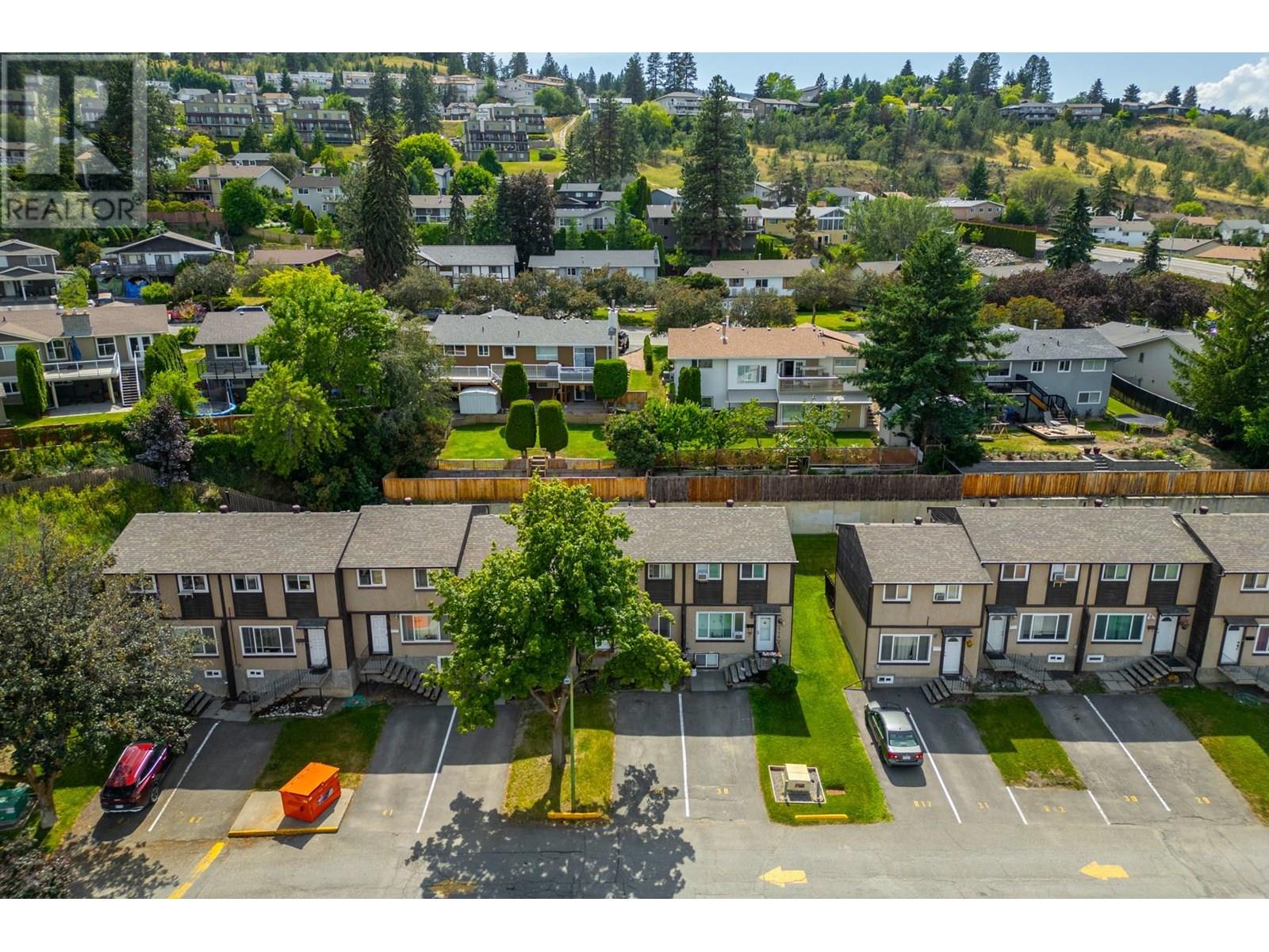 #39 1605 SUMMIT DRIVE - Image 25