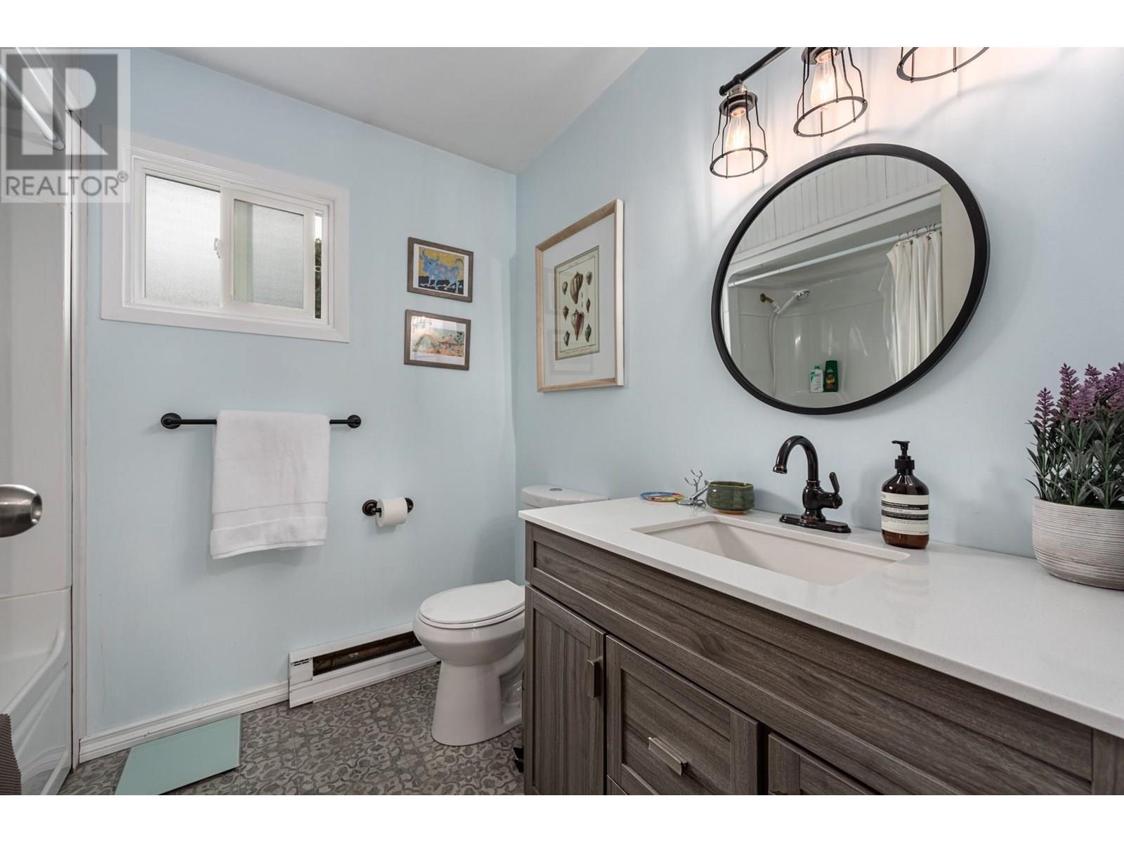 #39 1605 SUMMIT DRIVE - Image 9