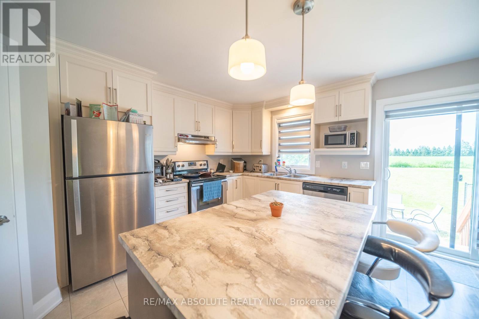 Photo 28 of 287 Belfort Street, Russell ON