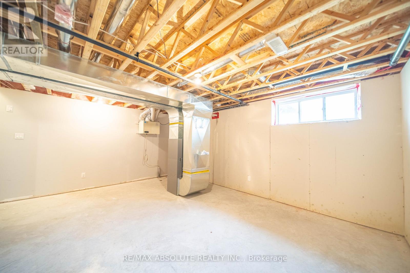 Photo 17 of 287 Belfort Street, Russell ON