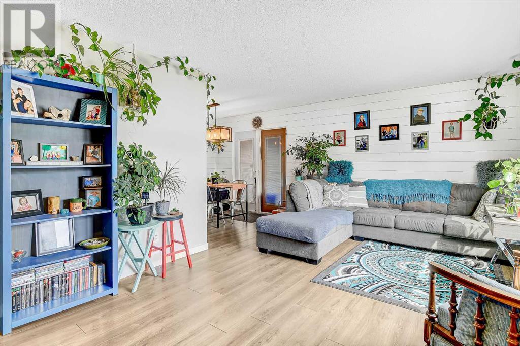 Single Family House Bungalow for Sale in   Avenue Mountview Grande Prairie 