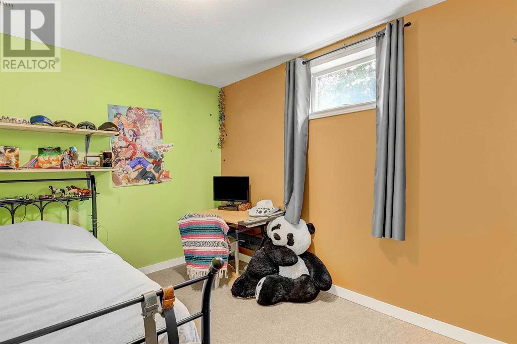 Single Family House Bungalow for Sale in   Avenue Mountview Grande Prairie 