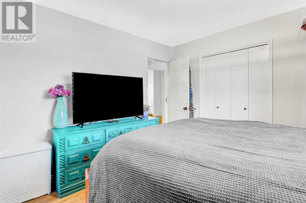 Single Family House Bungalow for Sale in   Avenue Mountview Grande Prairie 